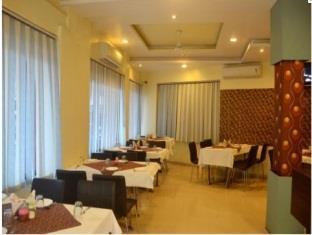 Hotel Muskan Palace Ujjain Exterior photo
